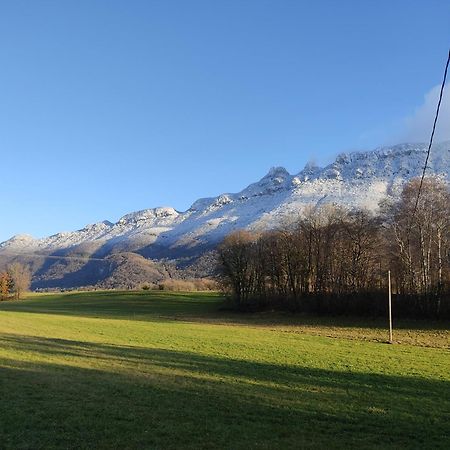 La Chambre Savoyarde Chez Les Garcons Saint-Paul-sur-Yenne Exterior foto